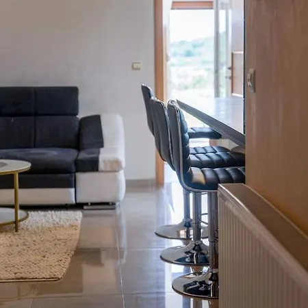 Apartment Goran By Briskva Porec